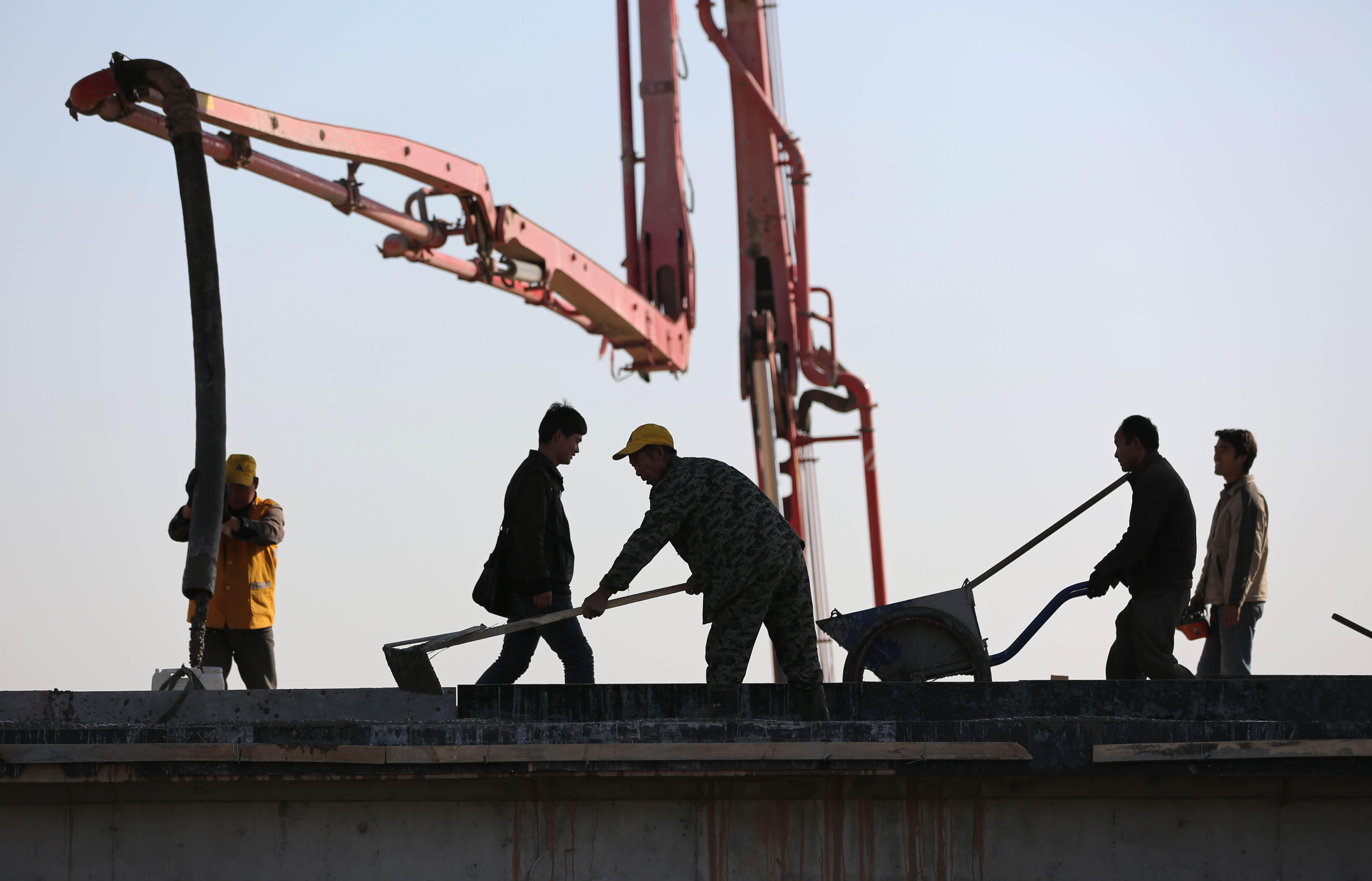 南昌市:保障重点重大民生项目的复工复产!